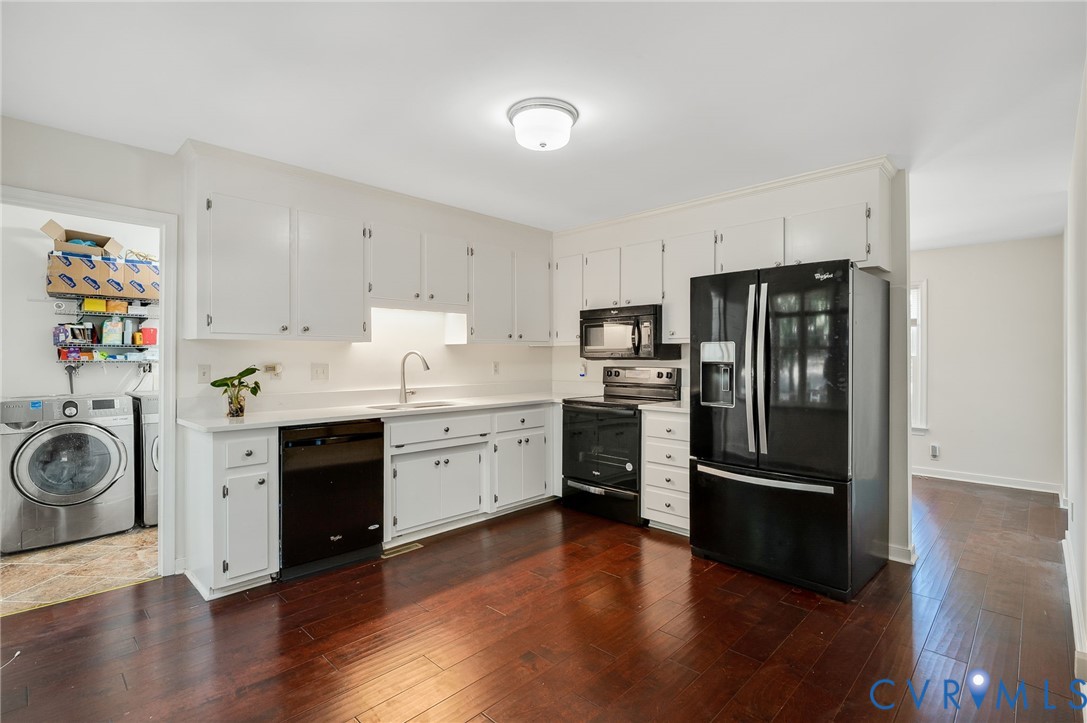 7236 Hartsdale Ct Property Photo 6