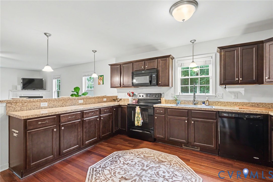 7312 Round Ridge Pl Property Photo 11