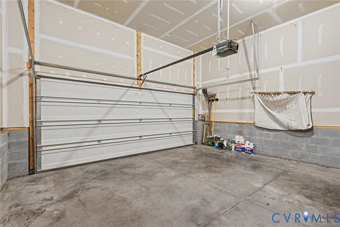 7312 Round Ridge Pl Property Photo 22