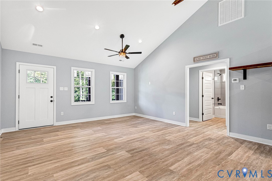 11480 Brown Ln Property Photo 11
