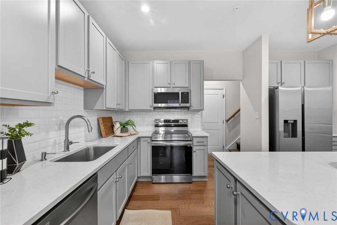 2439 Ownby Ln Unit#b 13 Property Photo 13