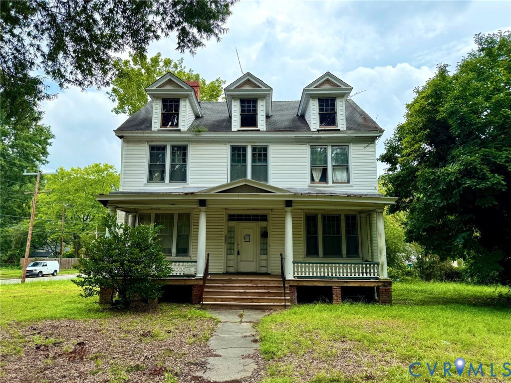 3521 Montrose Ave Property Photo 1