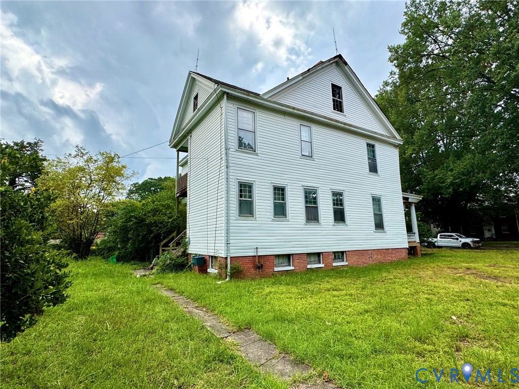3521 Montrose Ave Property Photo 5