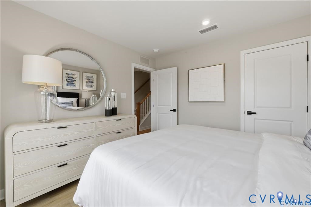 4708 Seamair Pl Property Photo 5