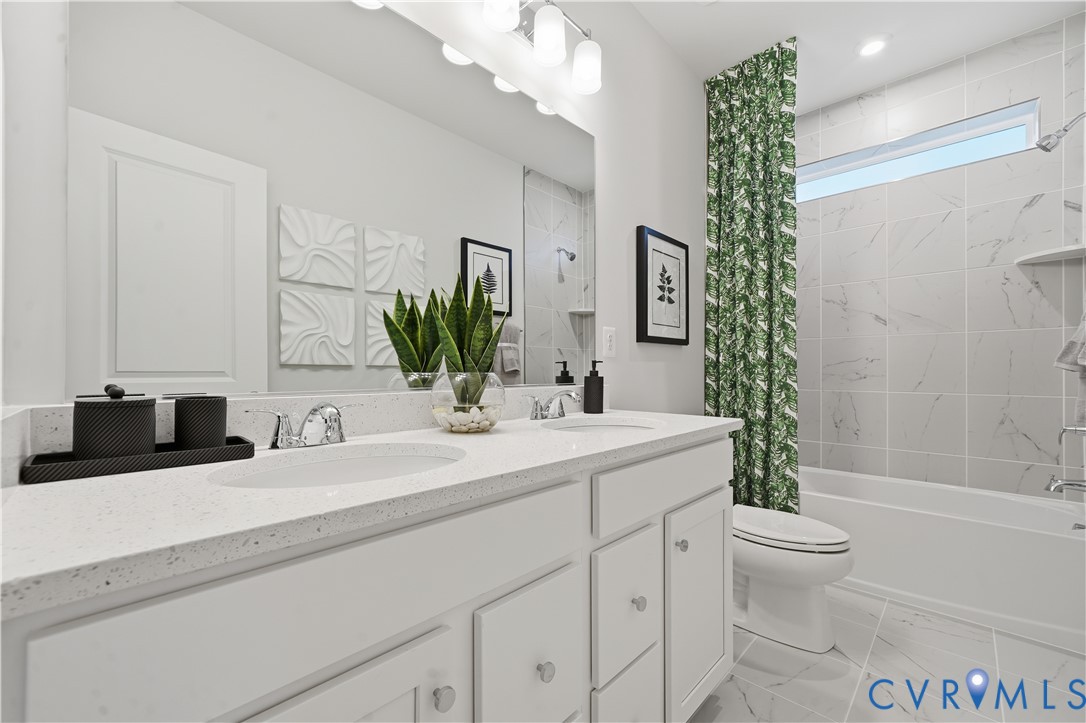 9661 Turning Point Dr Unit#b Property Photo 7