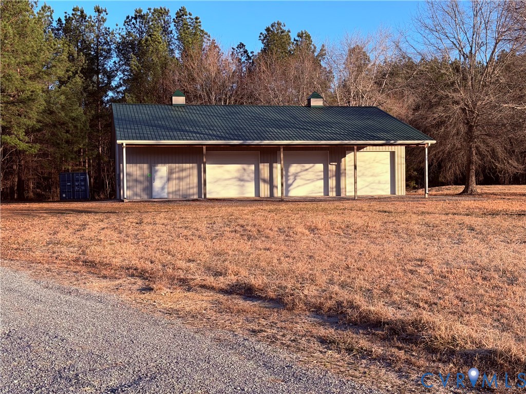 1692 Edmunds Rd Property Photo 18