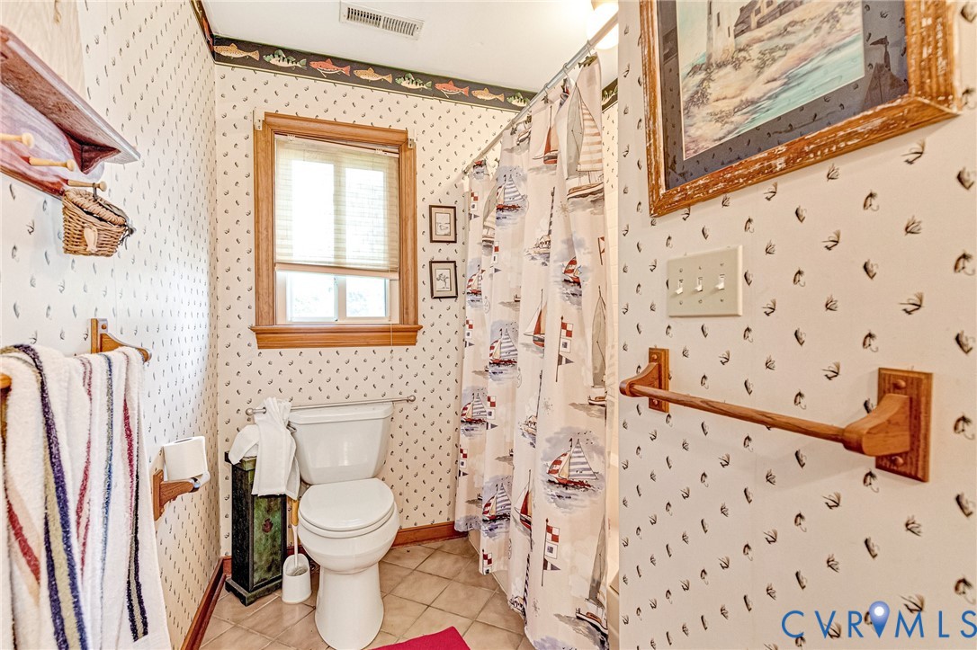 111 Marine Dr Property Photo 18