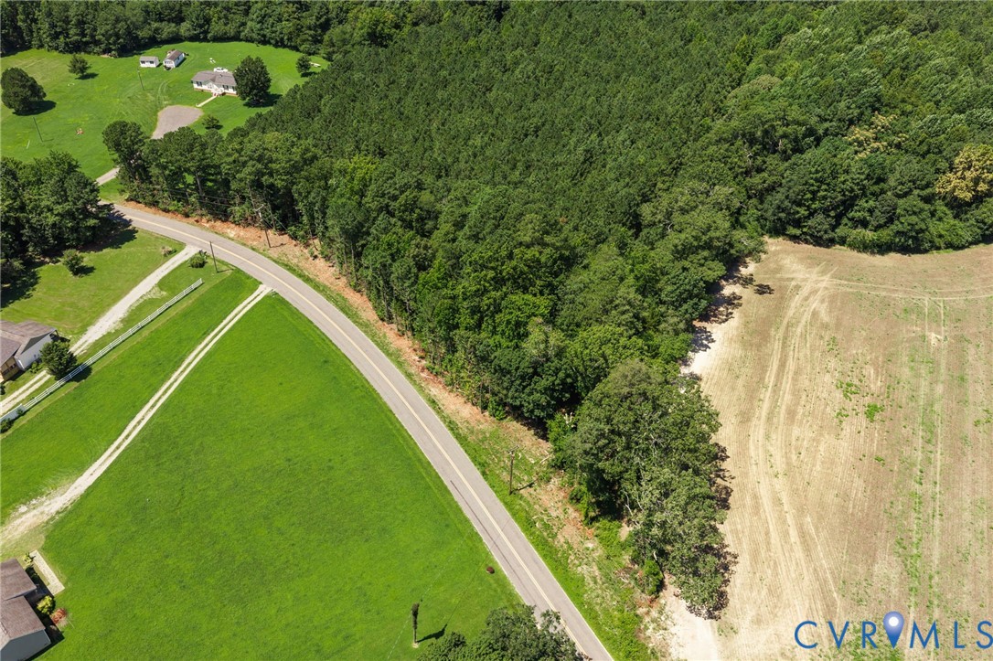 738 Bowlers Rd Property Photo 6