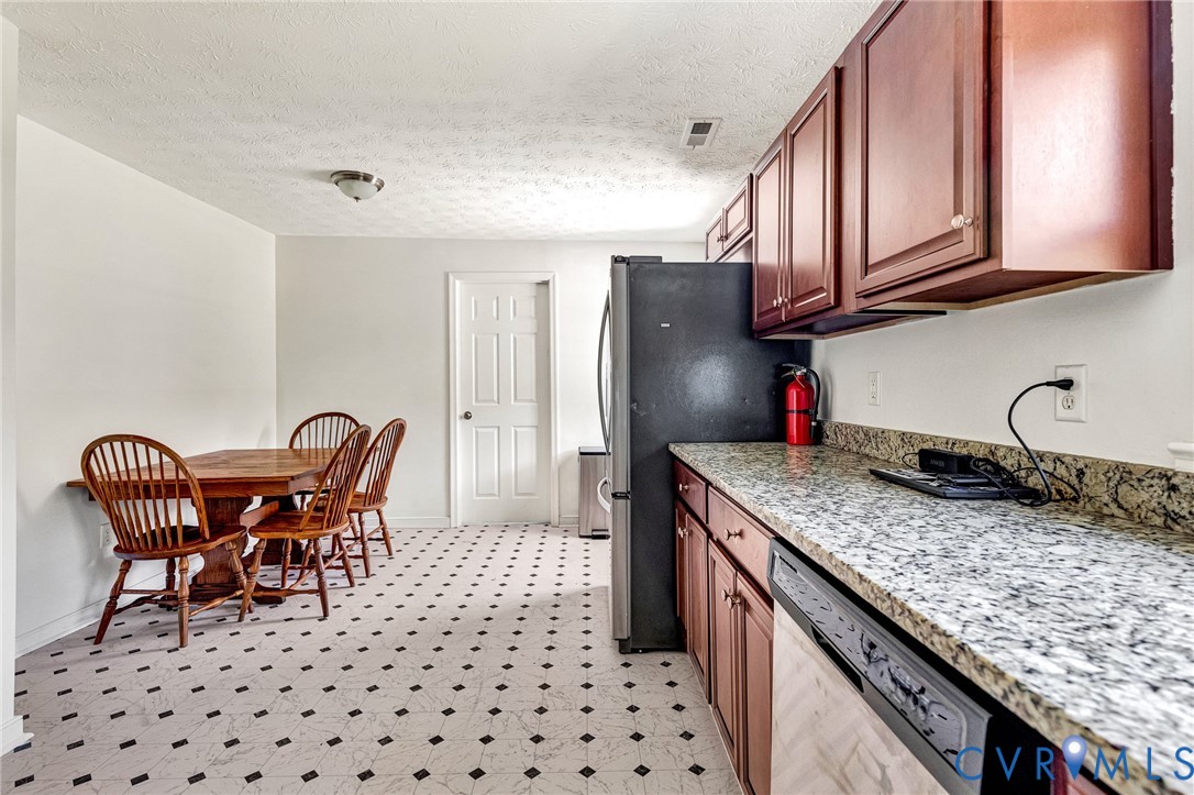 16246 W Patrick Henry Rd Property Photo 15