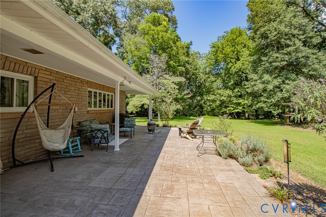 810 Mansion Dr Property Photo 47