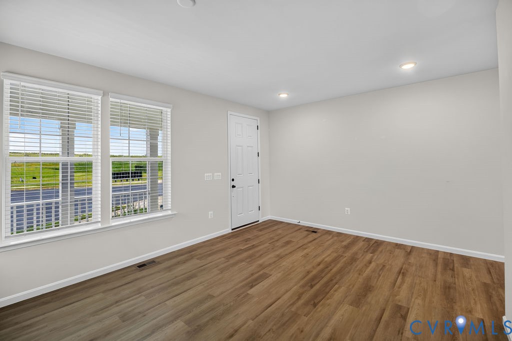 7040 Paine Pl Property Photo 6