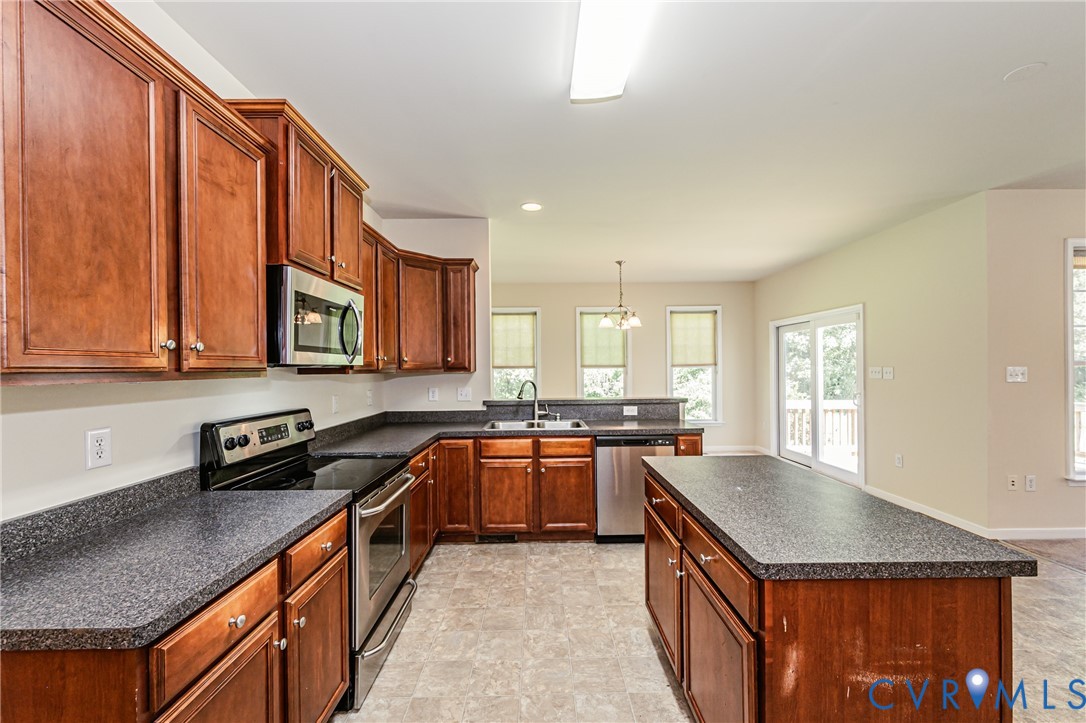2938 Patriots Landing Dr Property Photo 19