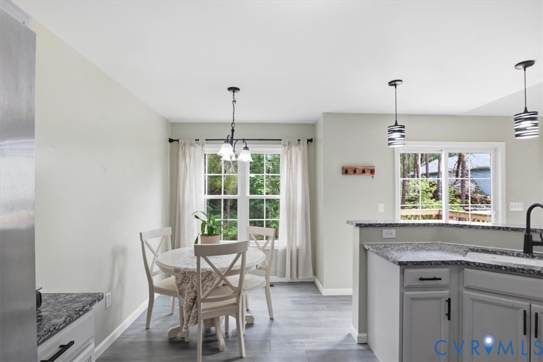 635 Spring Rd Property Photo 5