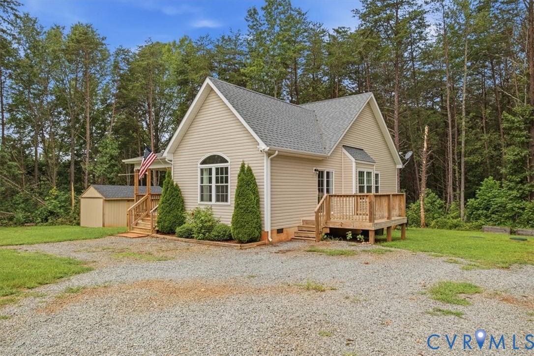 635 Spring Rd Property Photo 25