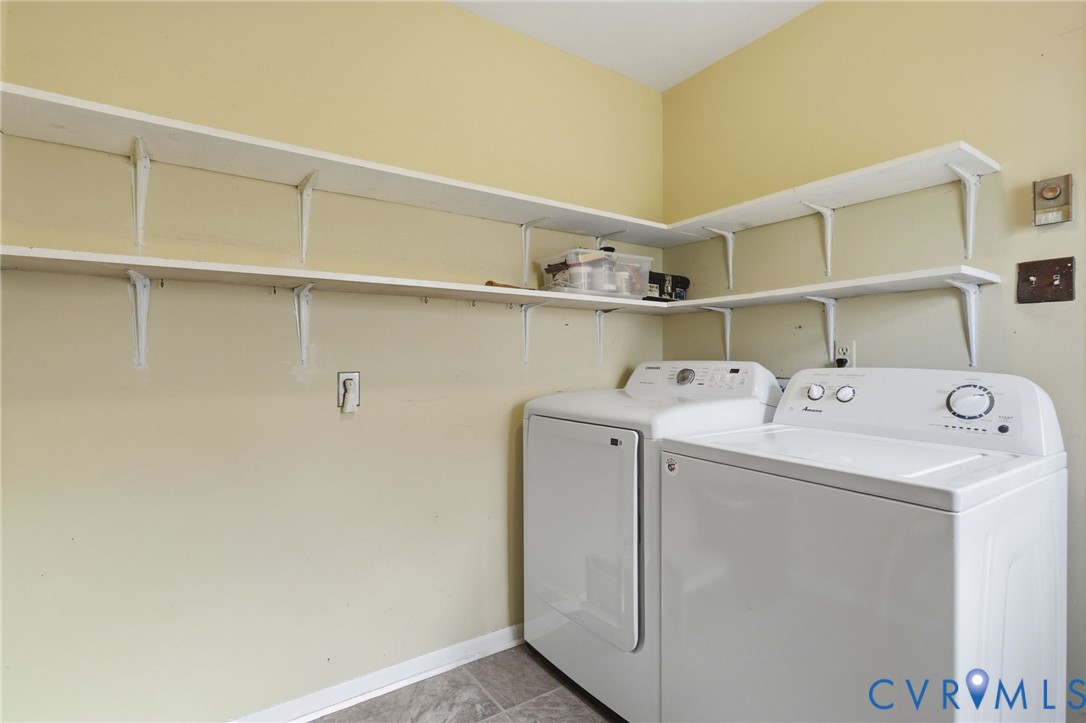 6420 Wimbledon Dr Property Photo 22