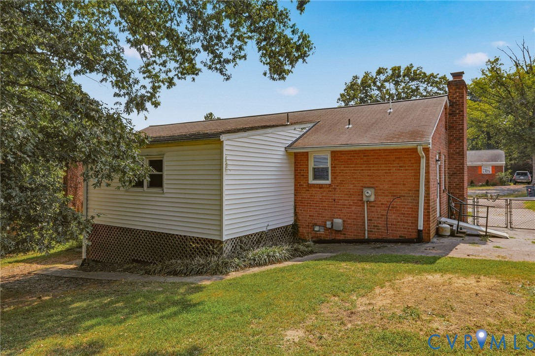 6420 Wimbledon Dr Property Photo 32