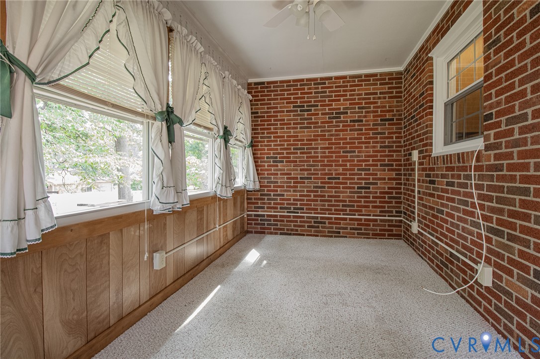 3306 Vinton St Property Photo 20