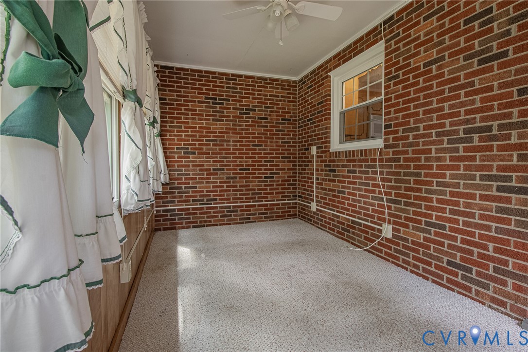 3306 Vinton St Property Photo 23