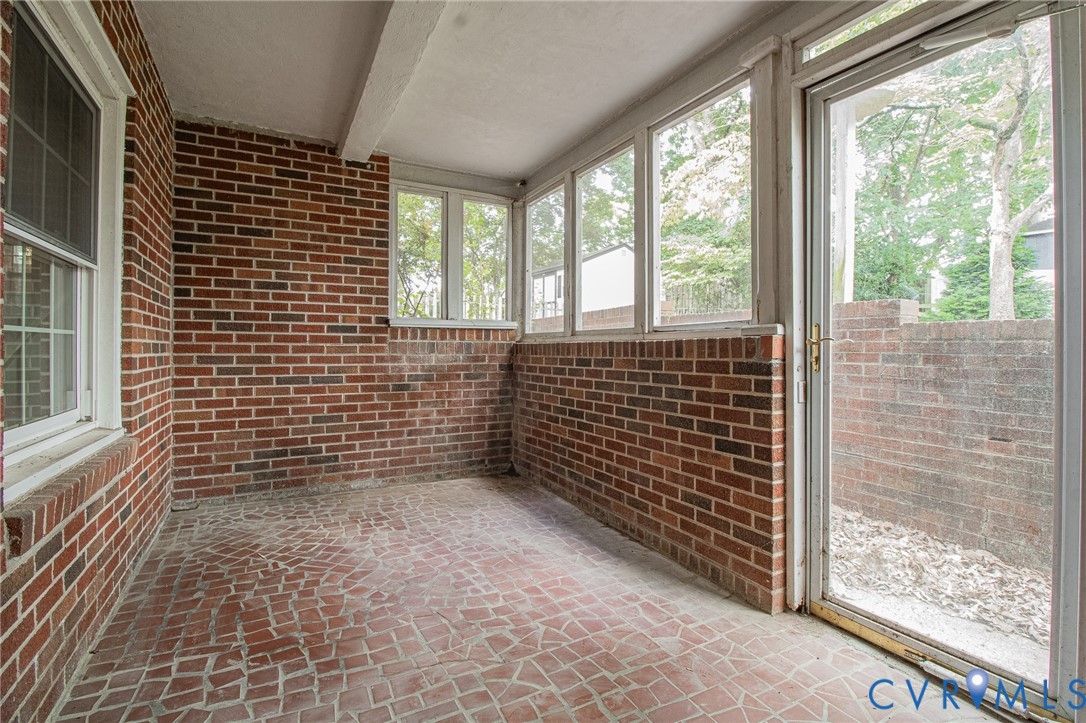3306 Vinton St Property Photo 45