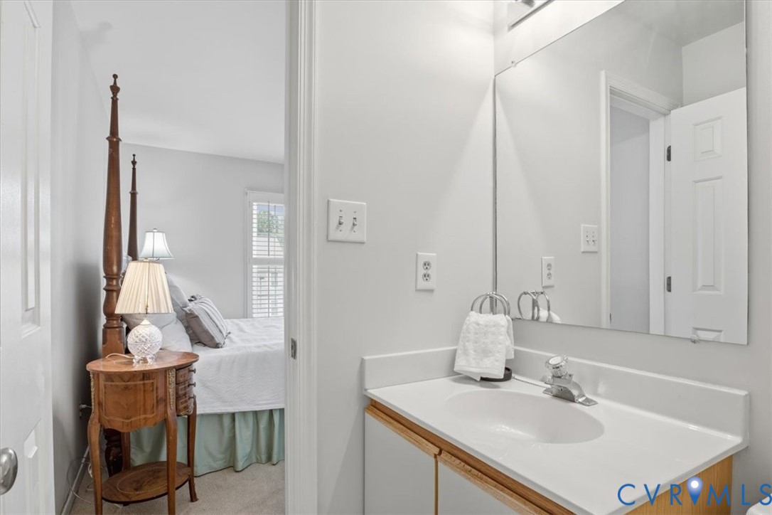 8709 Hermitage Trace Cir Property Photo 18