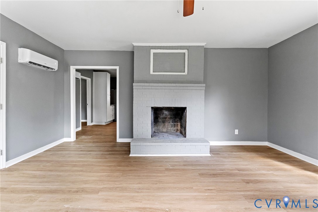 8464 Shady Grove Rd Property Photo 4