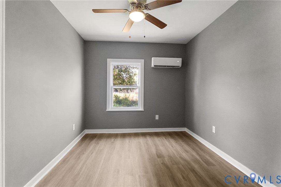 8464 Shady Grove Rd Property Photo 11
