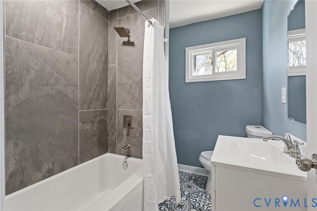 8464 Shady Grove Rd Property Photo 13