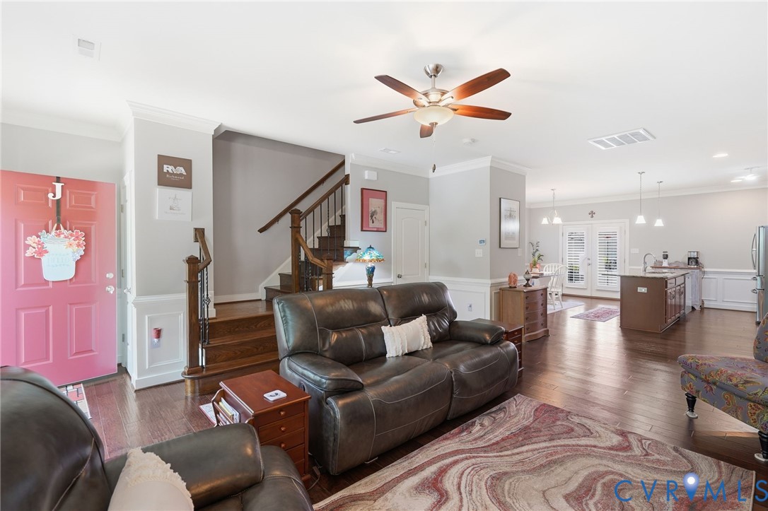 8104 Stony River Pl Property Photo 9