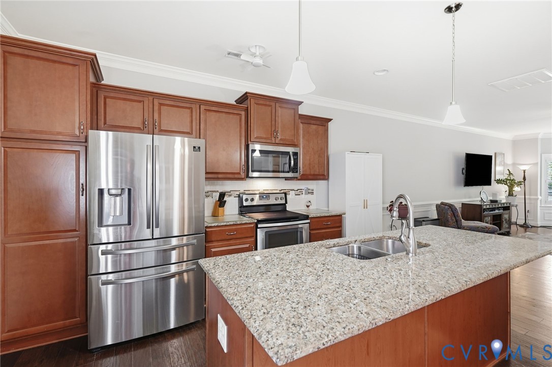 8104 Stony River Pl Property Photo 11