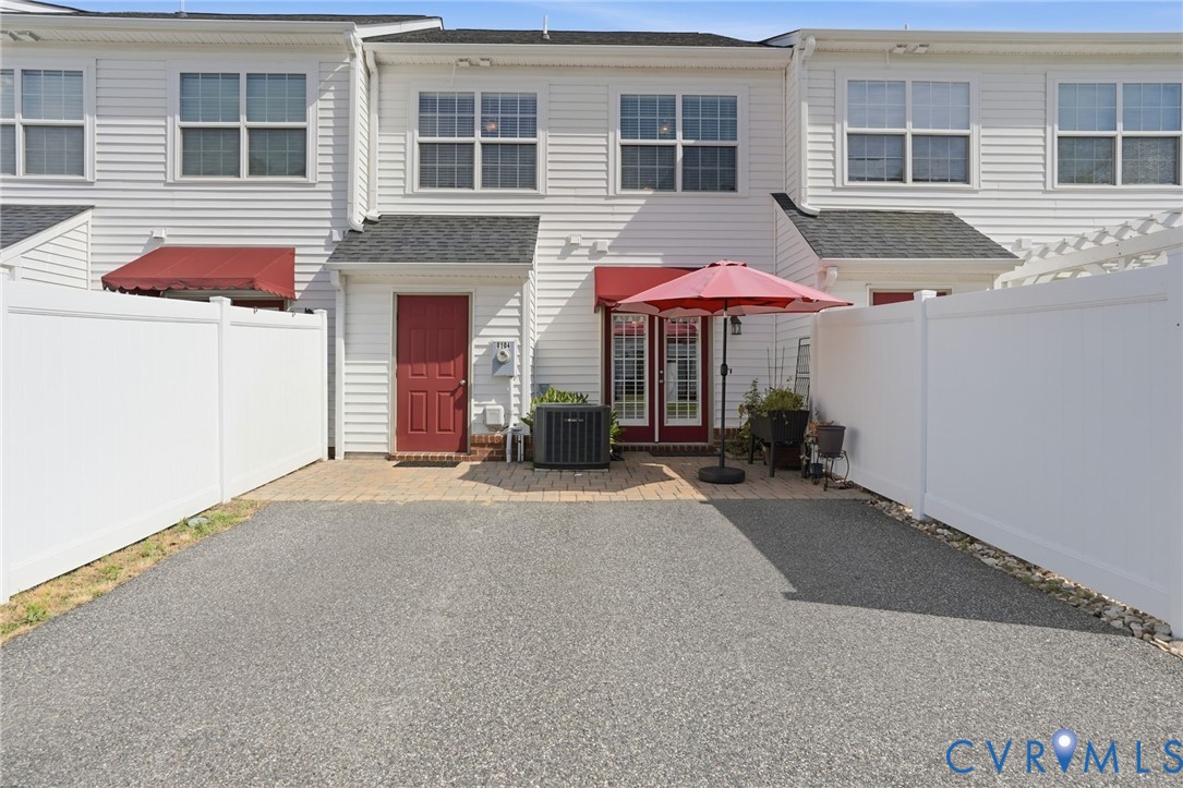 8104 Stony River Pl Property Photo 32