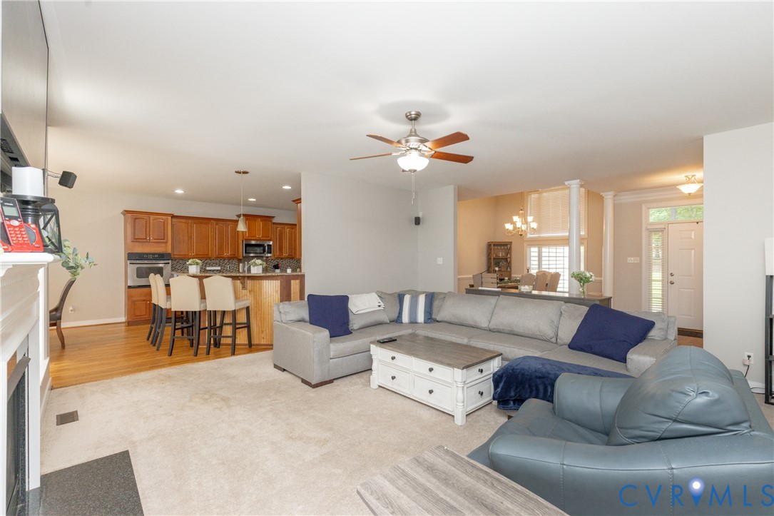 11125 Lyndenwood Dr Property Photo 9