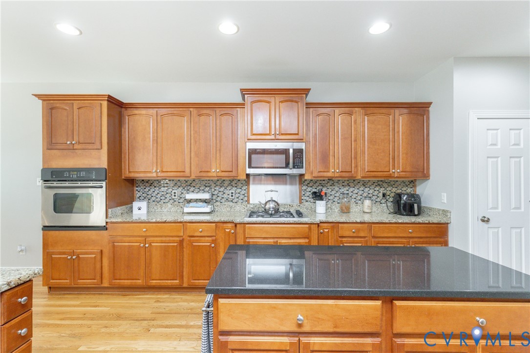 11125 Lyndenwood Dr Property Photo 12