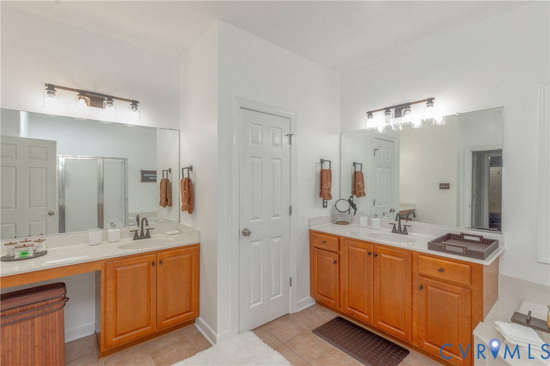 11125 Lyndenwood Dr Property Photo 17