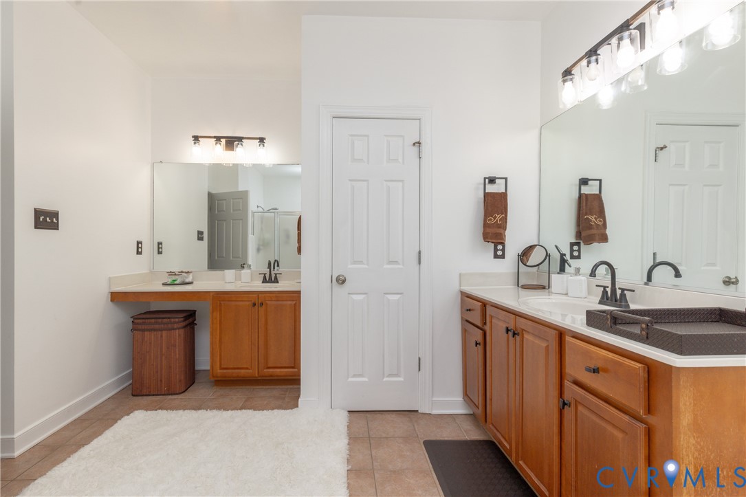 11125 Lyndenwood Dr Property Photo 20
