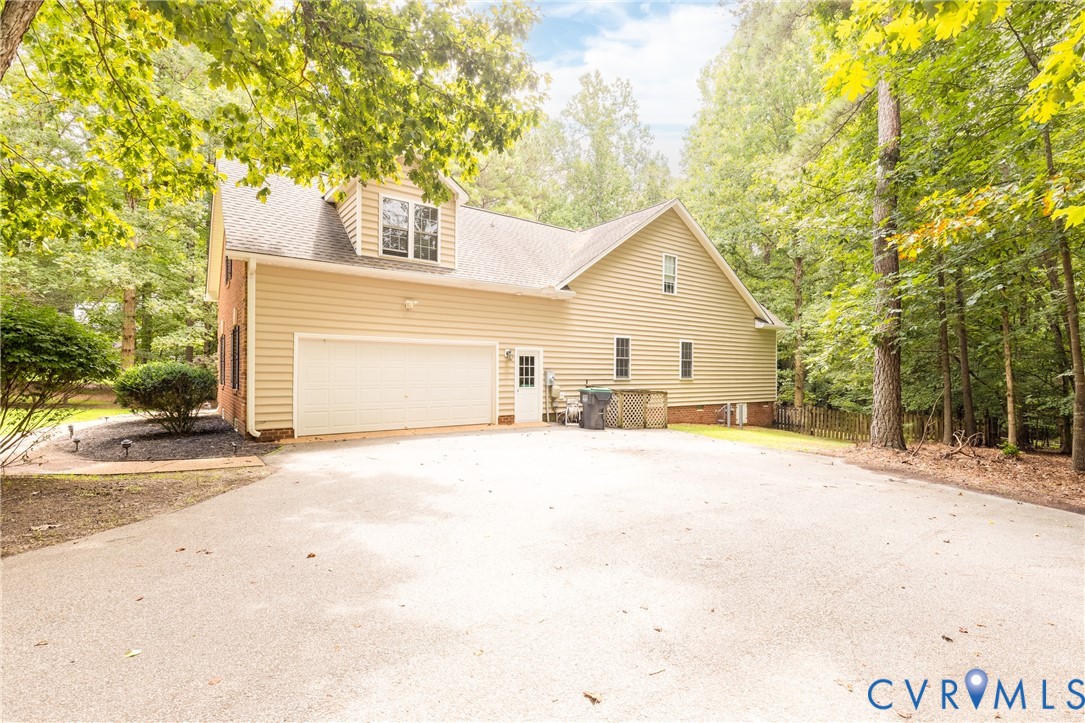 11125 Lyndenwood Dr Property Photo 35