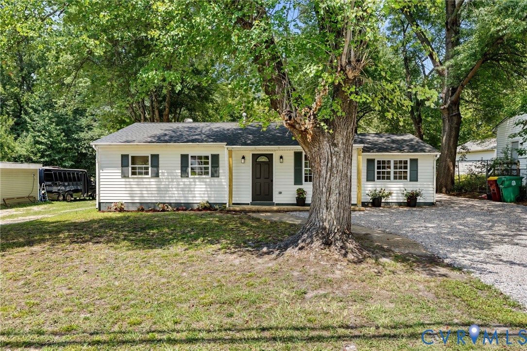205 Holly Hill Dr Property Photo 1