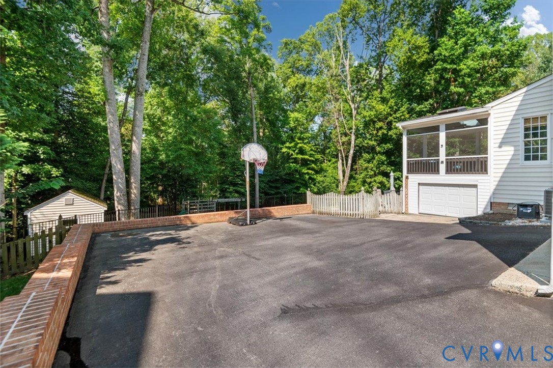 9629 Rockstone Ct Property Photo 45