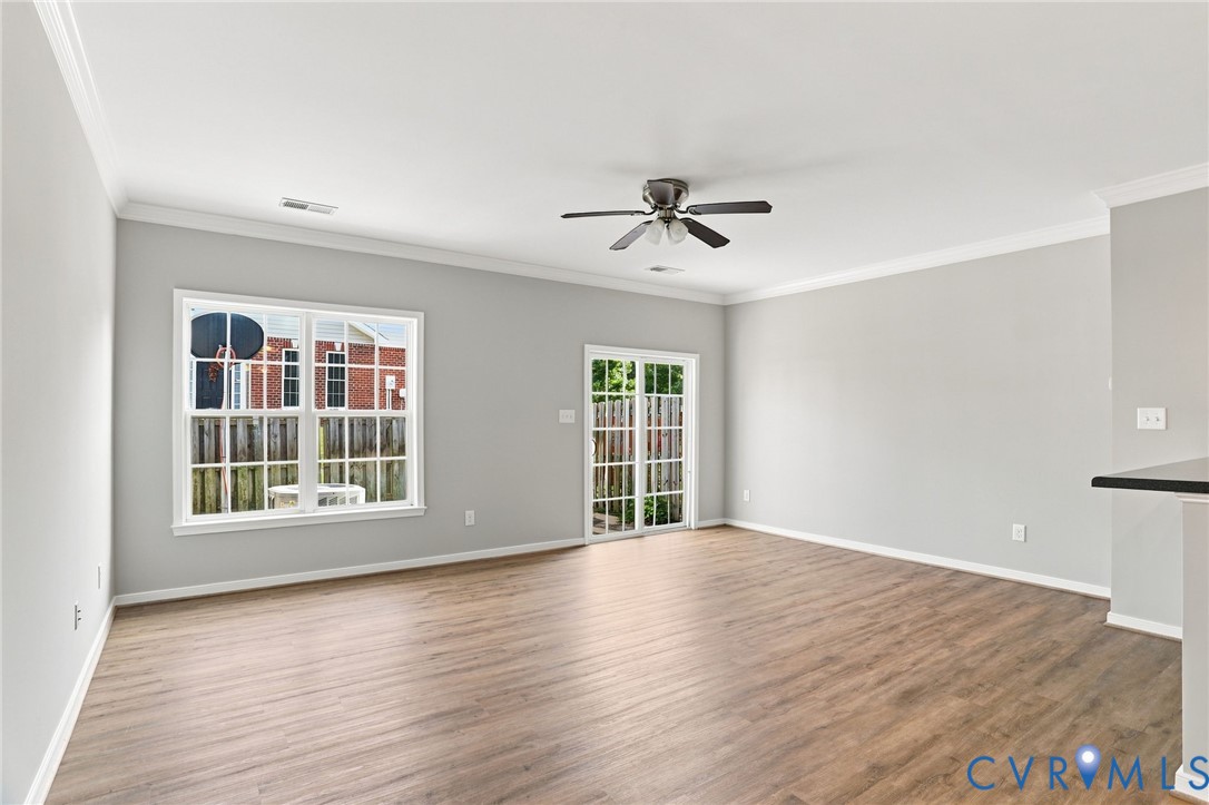 7207 Jackson Arch Dr Property Photo 10