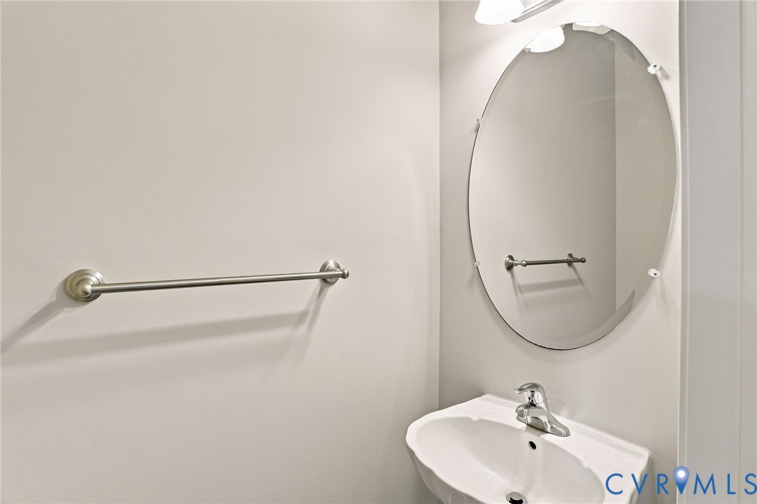 7207 Jackson Arch Dr Property Photo 14