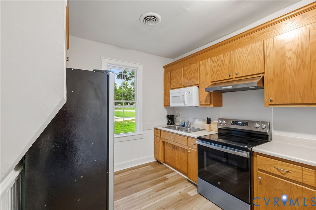 20810 Westover Dr Property Photo 6