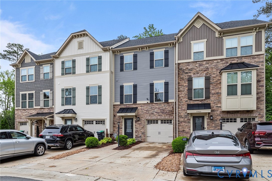 7905 Wistar Woods Ct Property Photo 4