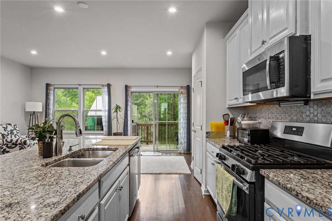 7905 Wistar Woods Ct Property Photo 16