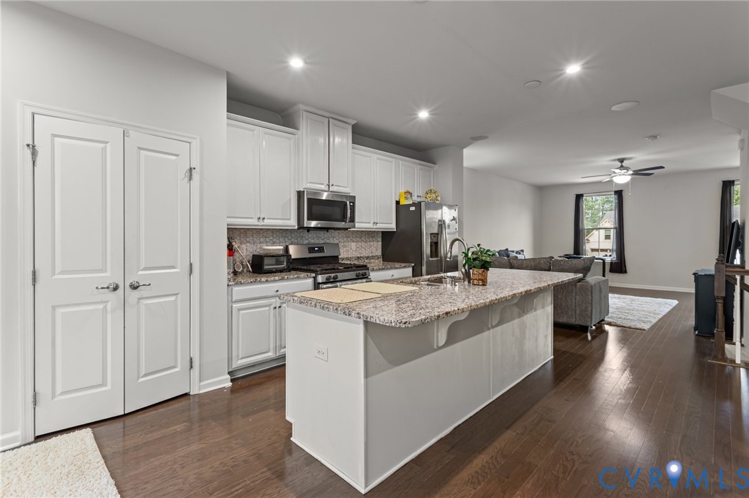 7905 Wistar Woods Ct Property Photo 17