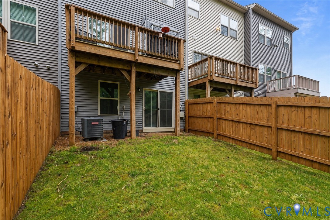 7905 Wistar Woods Ct Property Photo 38