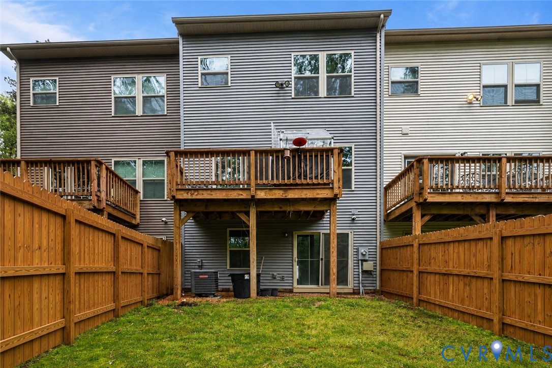 7905 Wistar Woods Ct Property Photo 39