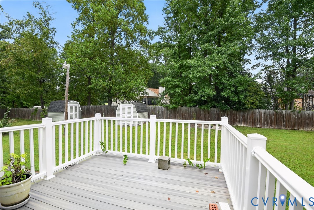 5105 Yellowstone Dr Property Photo 3