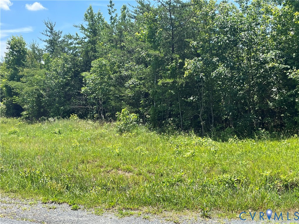 0027 Aspen Grove Rd Property Photo 4