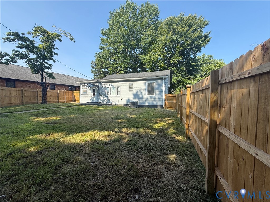 507 N 6th Ave Property Photo 14