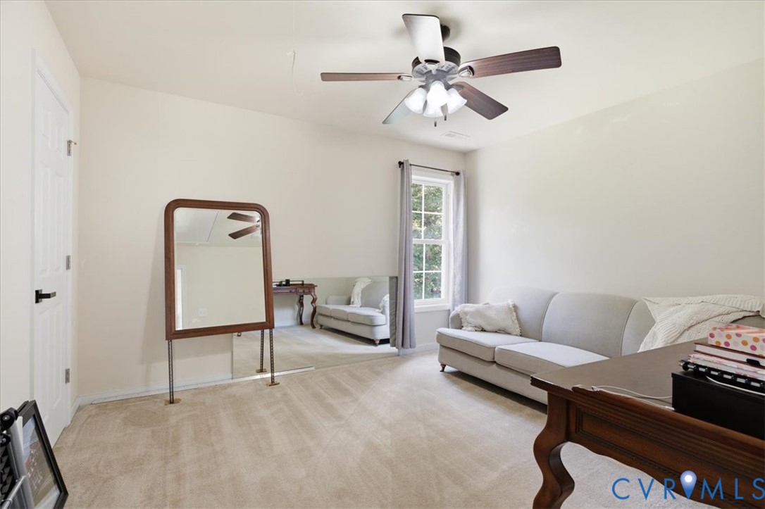 7065 Kenthurst Rd Property Photo 15