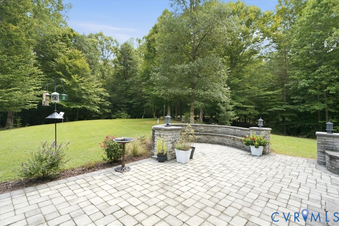 7065 Kenthurst Rd Property Photo 41